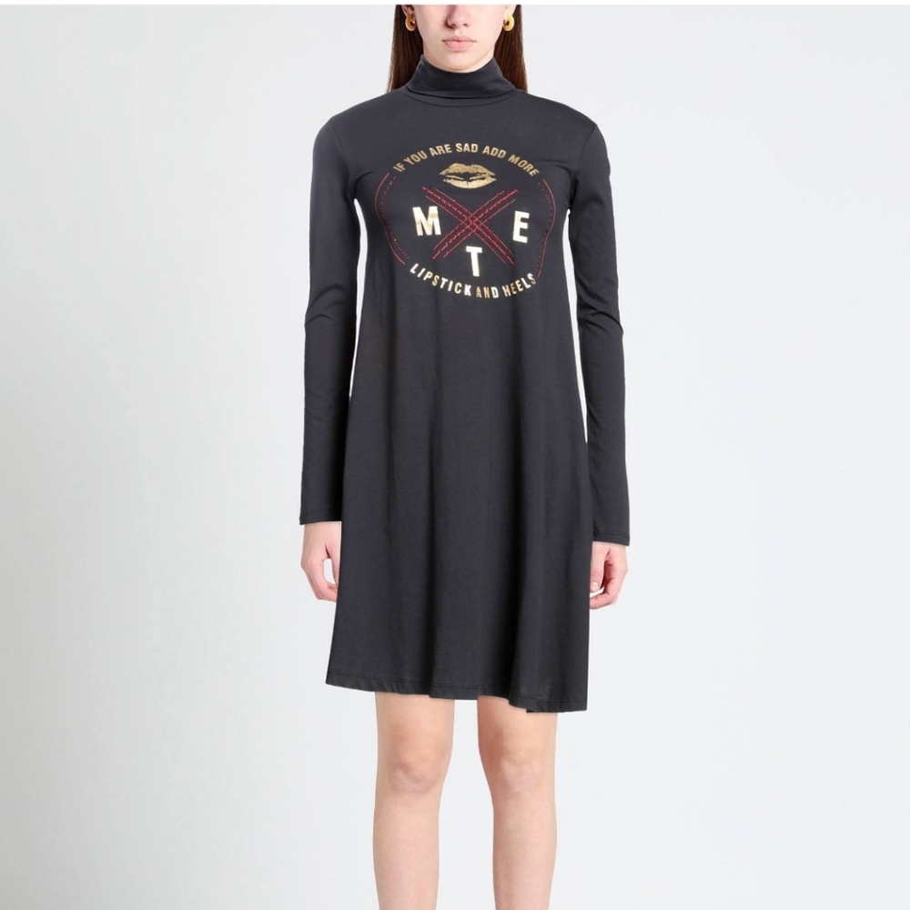 MET dress